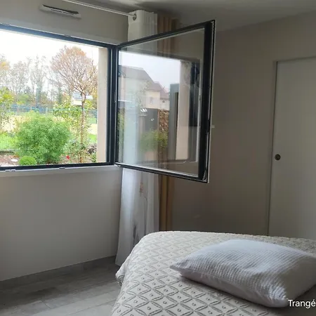 Laloue Rum i privatbostad Trangé